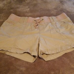 Maurices Plus Size 2 Tan Shorts